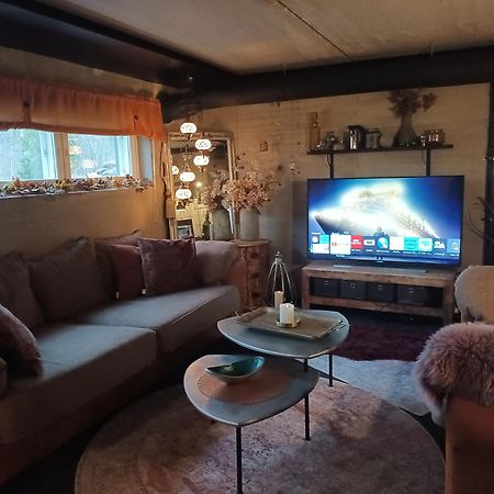 Loft By The Lake Asunto Omakotitalon Alakerrassa Ylojarvi Εξωτερικό φωτογραφία